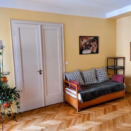 דירה Spacious 118m 4br Apartment, Center, Grosslingova ברטיסלאבה