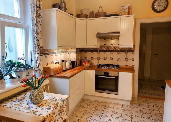 Spacious 118m 4br Apartment, Center, Grosslingova דירה ברטיסלאבה